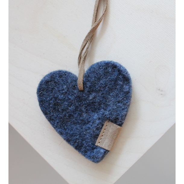 Hjerte ornament af Zero Waste uld, Blue