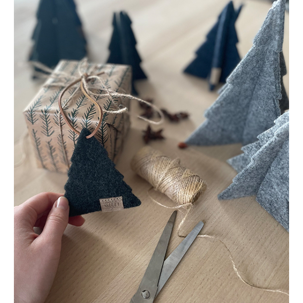Juletr lille af Zero Waste uld, Charcoal