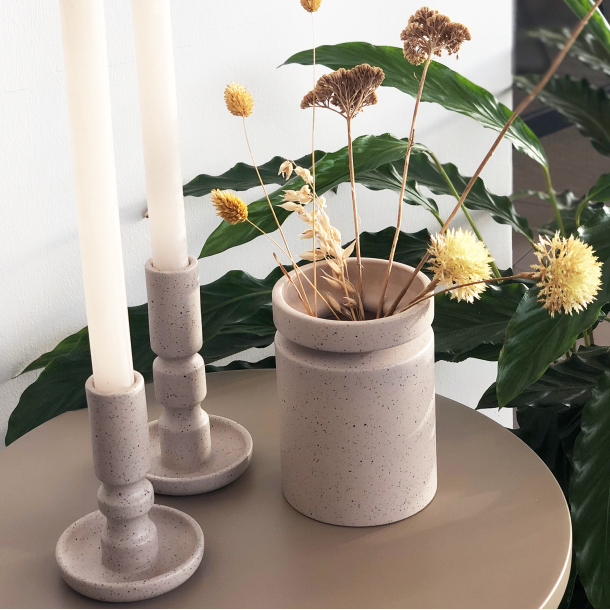 Ania Lysestage, White