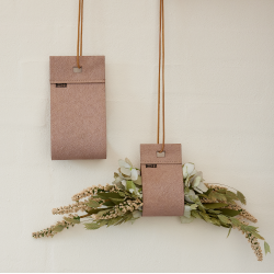 Flower Clutch, Black