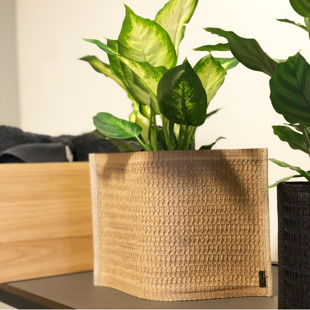 Mail Me - flat packed Flower Pot, Natural