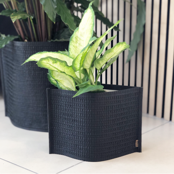 Mail Me - flat packed Flower Pot, Black