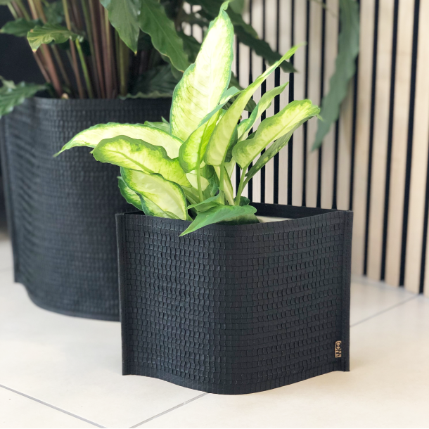 Mail Me - flat packed Flower Pot, Black