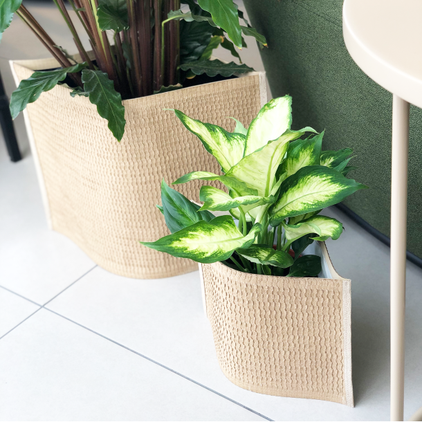 Mail Me - flat packed Flower Pot, Natural