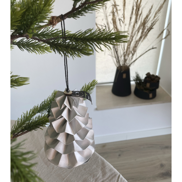 Paper Pine Cone, Black