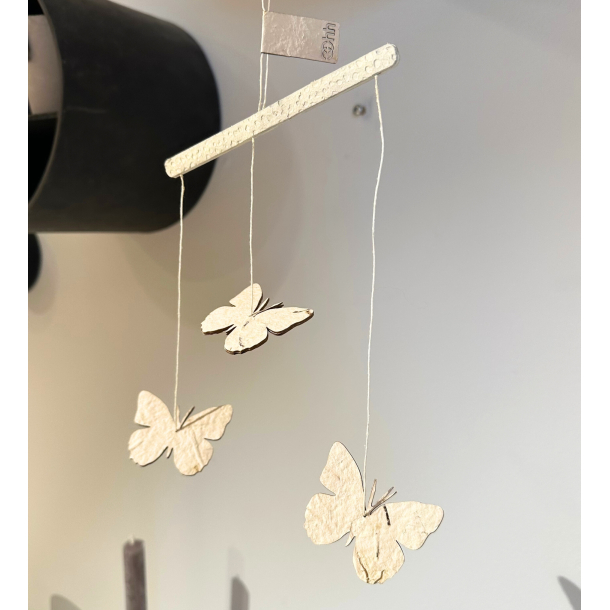 Mobile deco w/3 paper butterflies