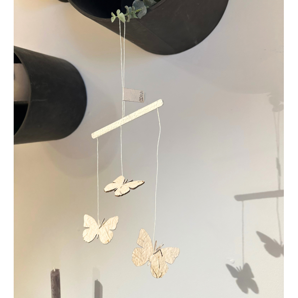 Mobile deco w/3 paper butterflies