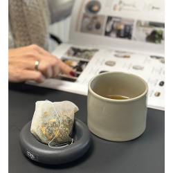 Ania organic votive/candle holder, Black