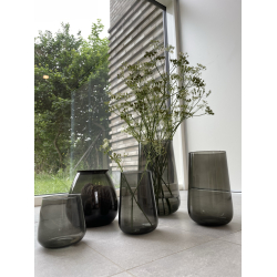 Valencia drop vase, Black