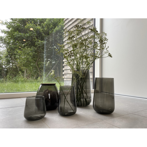 Valencia drop vase, Champagne