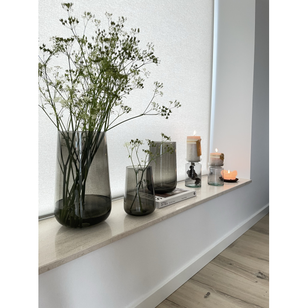 Valencia drop vase, Black