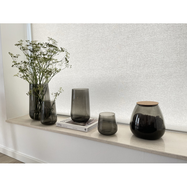 Valencia drop vase, Black