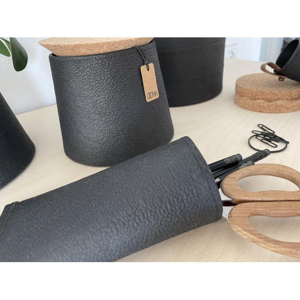 Tuscany hnge kurve, black