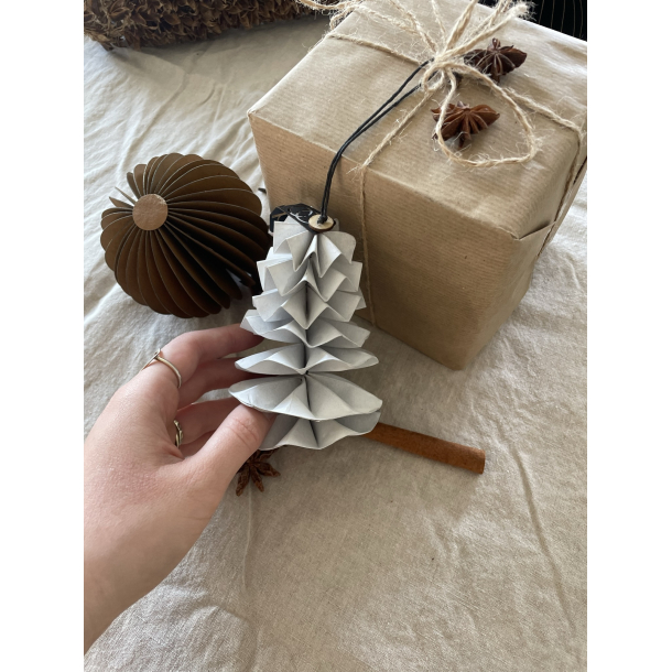 Paper Pine Cone, Natural