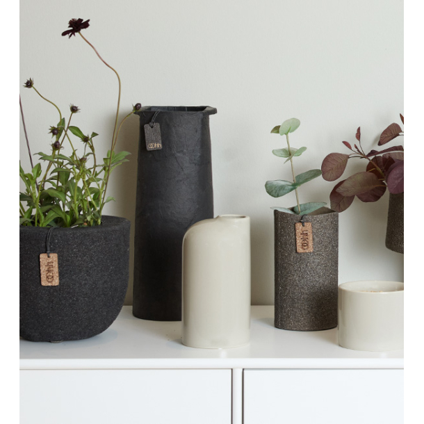 Anna keramik vase lav med glossy finish, Sand