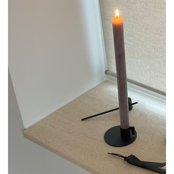 Vienna candle holder. Light Brown