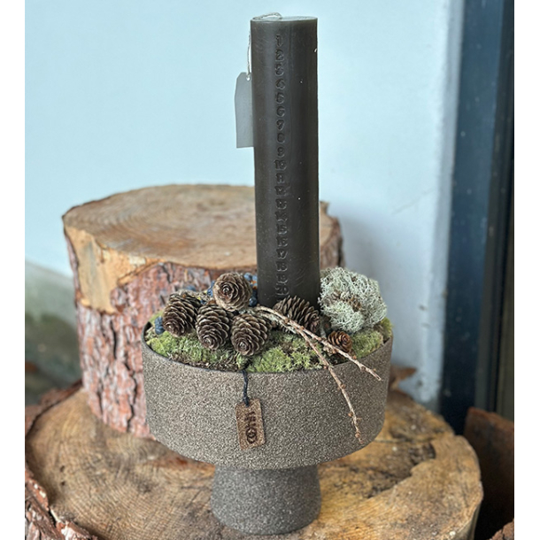 XL Calendar Candle, Burnt Olive