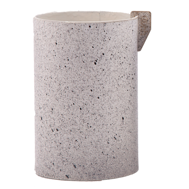 Hndmalet, Granite vase, White