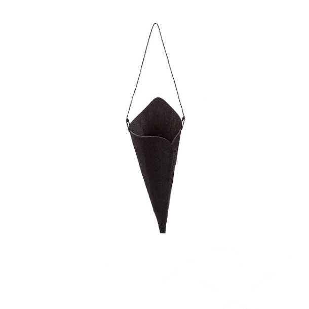 Hanging cone, eco-felt. Black