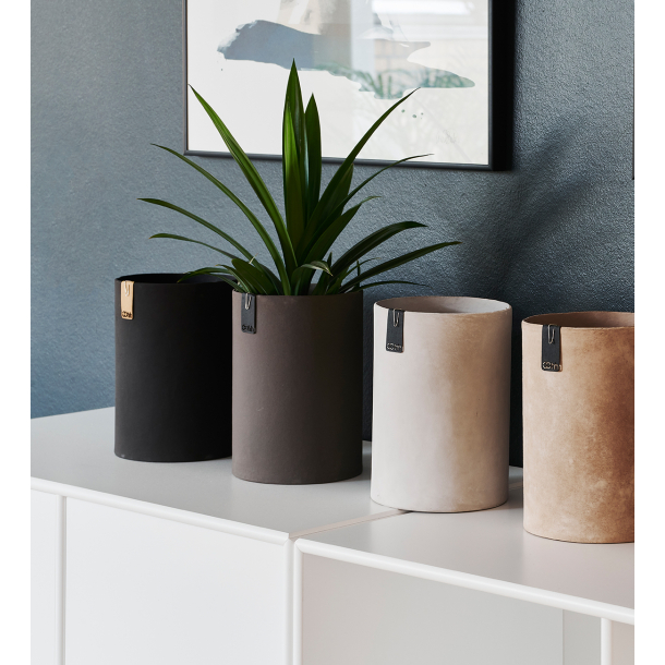Tokyo cylinder vase, Black
