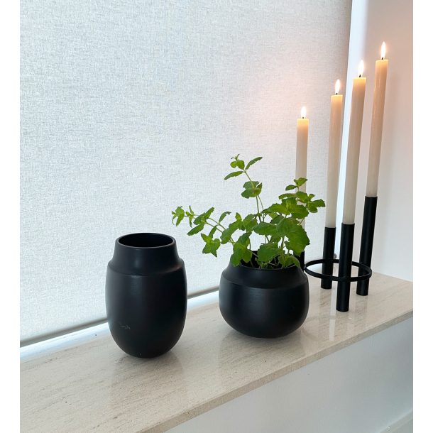 Vienna 4 arm candle holder. Black
