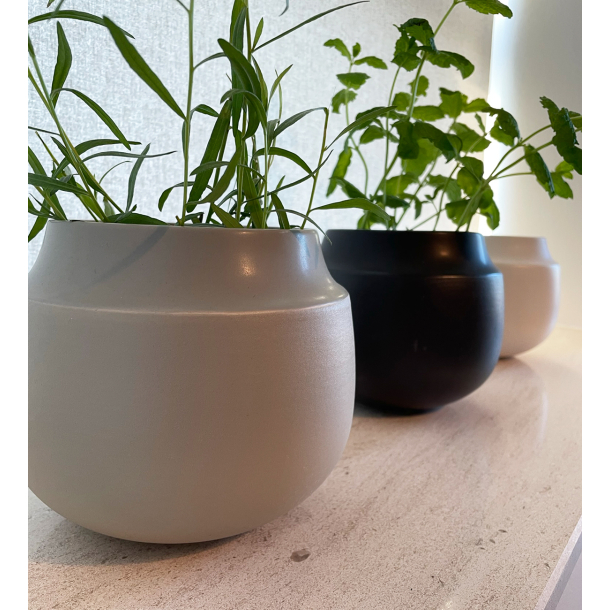 AYA pot/vase sand finish, Sand