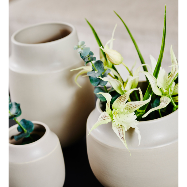 AYA pot/vase sand finish, Sand