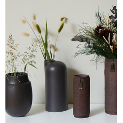 Anna keramik vase lav med sand finish, Black