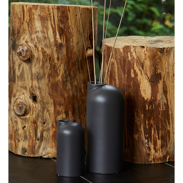 Anna keramik vase lav med sand finish, Black
